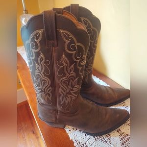 Ariat Cowboy Boots women's